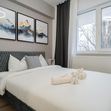 דירות בוקרשט Elegant Gem Victoriei Avenue מראה חיצוני תמונה
